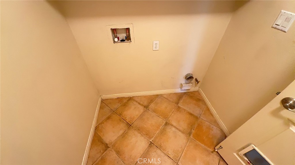 https://media.crmls.org/medias/091b519c-c180-4174-a4e1-aa48fd16bc3f.jpg?preset=X-Large