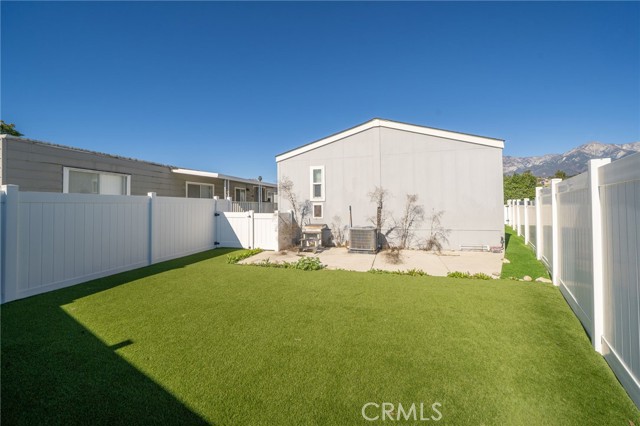 Detail Gallery Image 13 of 16 For 8389 Baker Ave #3,  Rancho Cucamonga,  CA 91730 - 3 Beds | 2 Baths