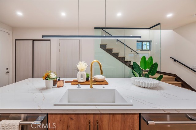 Detail Gallery Image 12 of 49 For 422 20th St, Huntington Beach,  CA 92648 - 3 Beds | 4/1 Baths