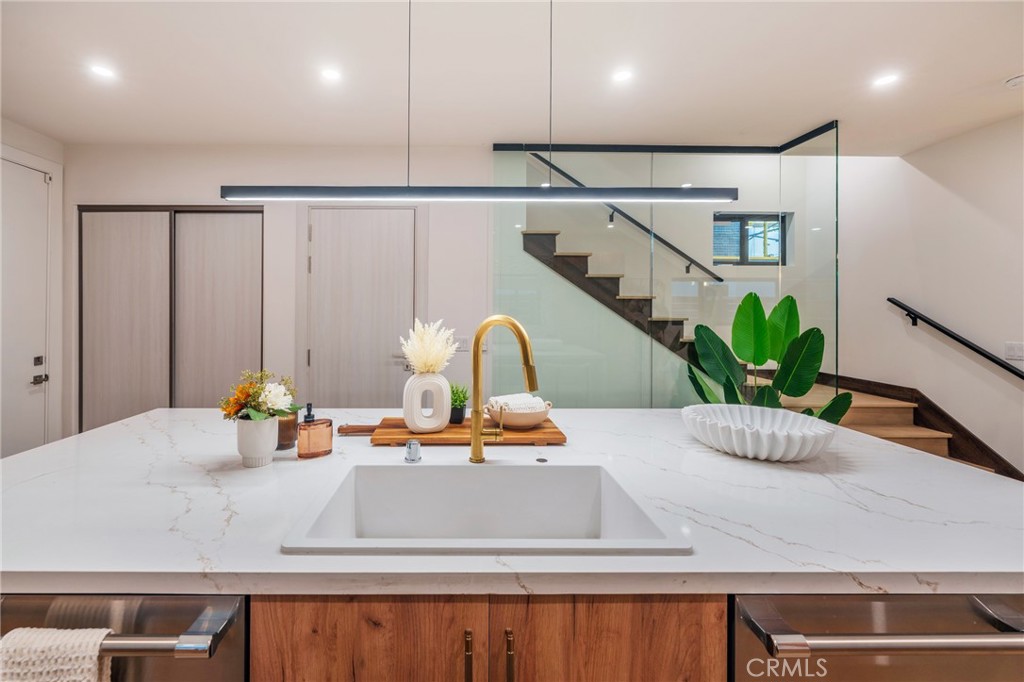 MLS #OC25269306 image #11