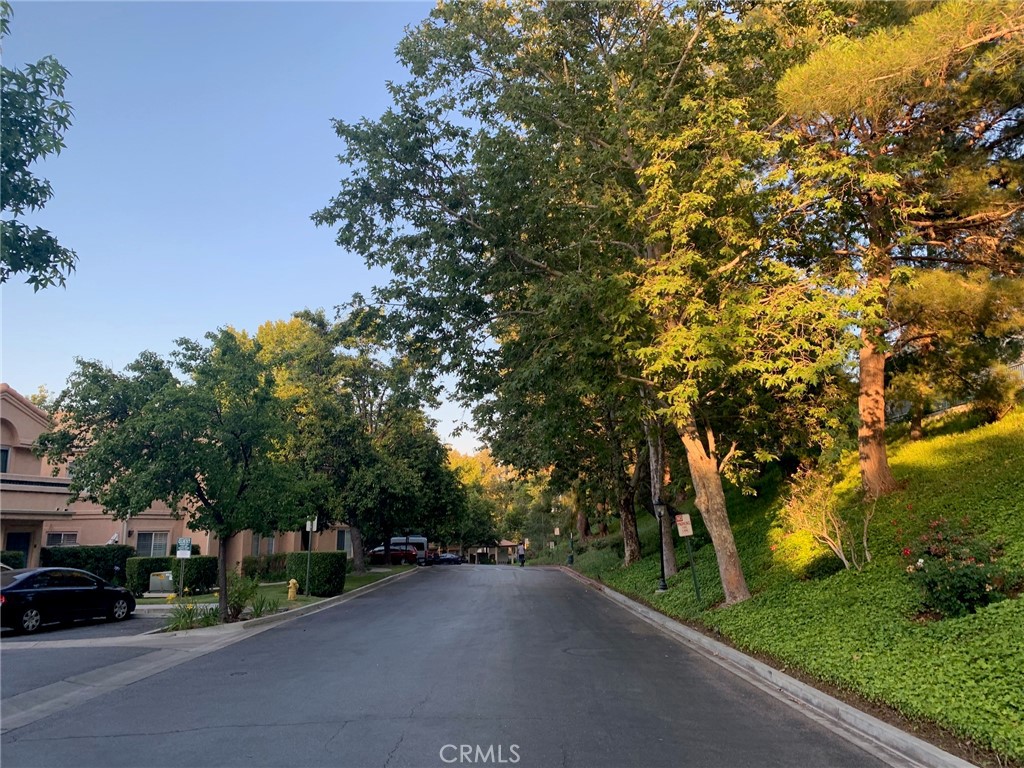 https://media.crmls.org/medias/091ce49a-a545-4fea-904e-95ab2431ef22.jpg?preset=X-Large