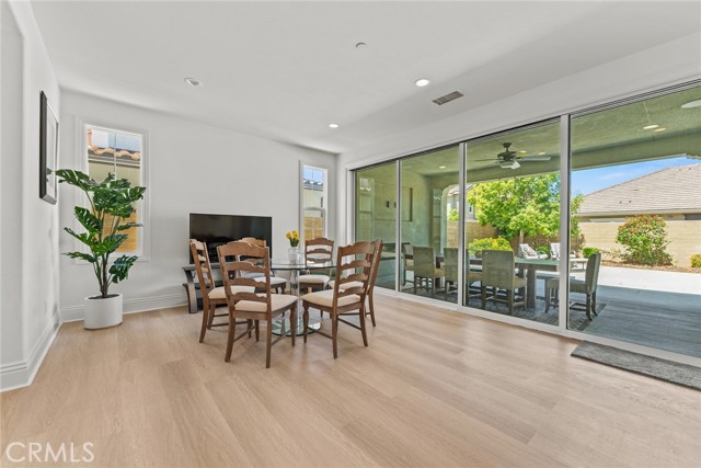 Detail Gallery Image 18 of 54 For 115 Mustard, Irvine,  CA 92618 - 4 Beds | 4/1 Baths