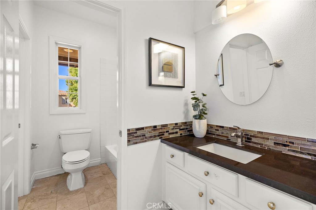 MLS #OC25257856 image #29