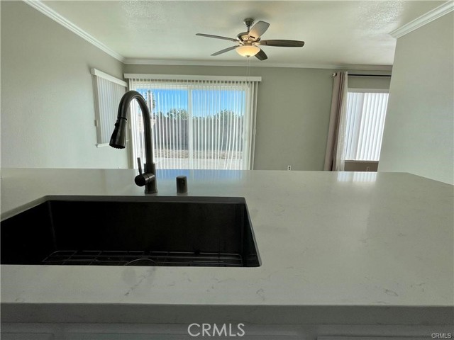 16135 Reed Court, Fontana CA: https://media.crmls.org/medias/091e8cc1-c4e9-4cc8-9d9c-0dc83936fe75.jpg