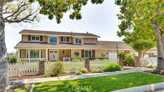 294 W Buffington Street, Upland CA: https://media.crmls.org/medias/091f3303-9d60-47ad-a7fd-c66987bf8850.jpg