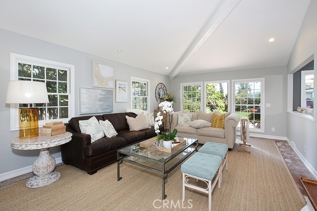 Detail Gallery Image 9 of 24 For 554 Hazel Dr, Corona Del Mar,  CA 92625 - 3 Beds | 2 Baths