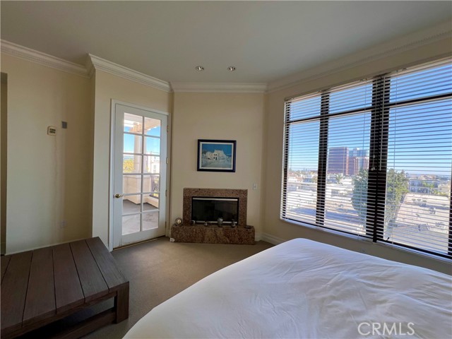 11847 Gorham Avenue, Los Angeles CA: https://media.crmls.org/medias/09203523-7b3f-4a10-97a2-783c540e1c36.jpg