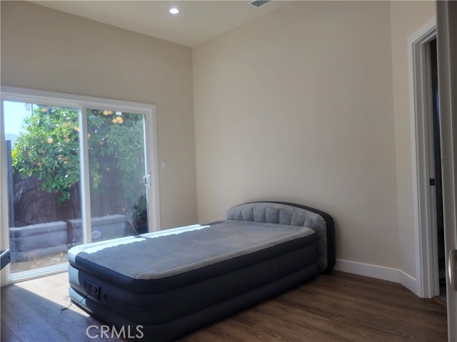Detail Gallery Image 16 of 25 For 21753 Romar St, Chatsworth,  CA 91311 - 2 Beds | 2 Baths