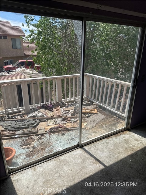 14535 Owens River Road, Victorville CA: https://media.crmls.org/medias/092048dc-9d91-4427-9376-b625c17ee30f.jpg