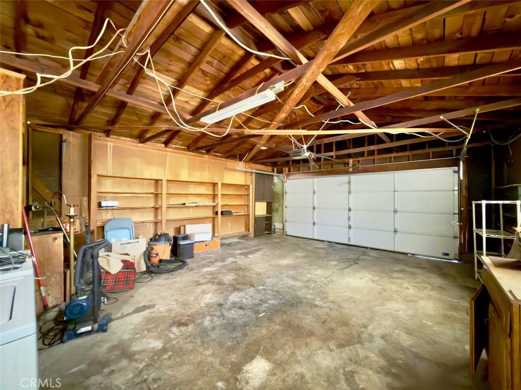 https://media.crmls.org/medias/09205079-9926-41b3-82df-143290770041.jpg?preset=X-Large