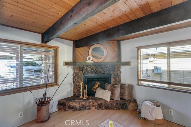 Detail Gallery Image 7 of 34 For 932 Hemlock Ln, Big Bear City,  CA 92314 - 2 Beds | 1/1 Baths