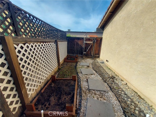 Detail Gallery Image 21 of 22 For 746 E Magill Ave, Fresno,  CA 93710 - 2 Beds | 2 Baths