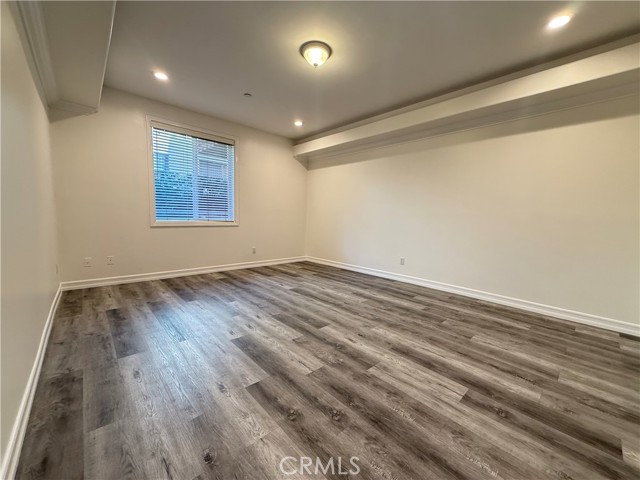 Detail Gallery Image 16 of 28 For 414 E Valencia Ave #111,  Burbank,  CA 91501 - 3 Beds | 3 Baths