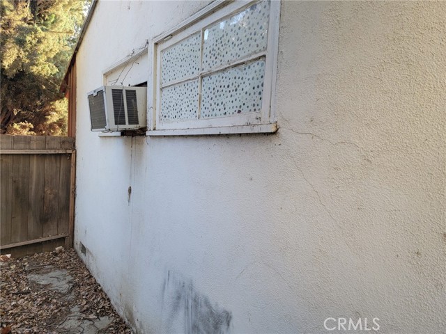 Detail Gallery Image 12 of 39 For 17337 Saticoy St, Northridge,  CA 91325 - 3 Beds | 2 Baths