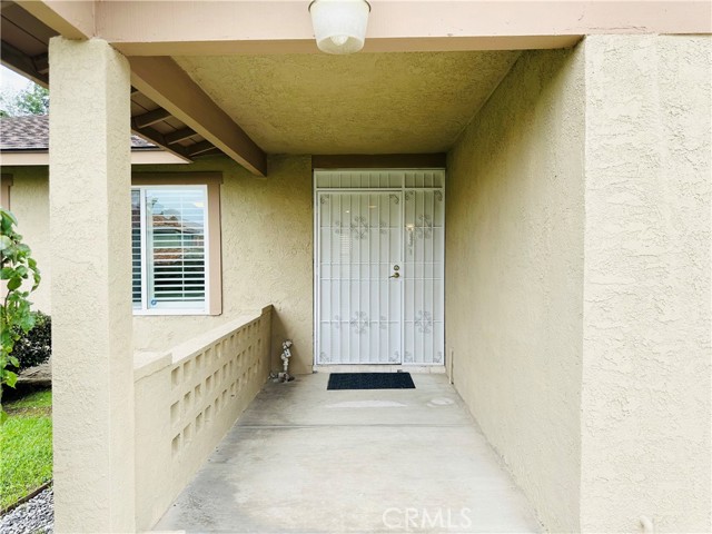 26051 Lawton Avenue, Loma Linda CA: https://media.crmls.org/medias/09257325-c955-4903-9b04-1d043ce2fb39.jpg
