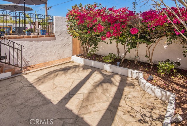 1236 3rd Street, Hermosa Beach, California 90254, 2 Bedrooms Bedrooms, ,2 BathroomsBathrooms,Residential,Sold,3rd,SB22195977