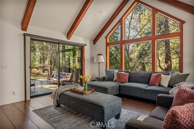 Detail Gallery Image 20 of 38 For 27902 Squirrel, Lake Arrowhead,  CA 92352 - 3 Beds | 2 Baths