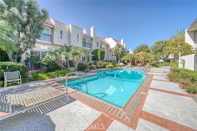 SPARKLING Pool #2