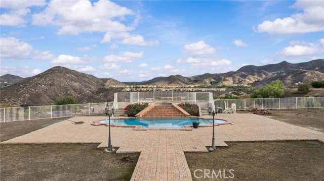 Detail Gallery Image 40 of 54 For 101 via De La Valle, Lake Elsinore,  CA 92532 - 4 Beds | 2/1 Baths