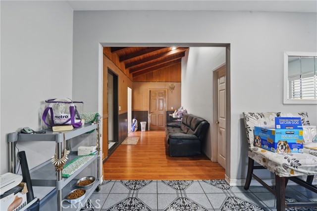 Detail Gallery Image 14 of 50 For 14276 Aztec St, Sylmar,  CA 91342 - 5 Beds | 4 Baths
