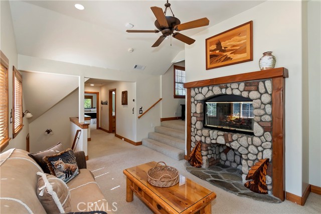 Detail Gallery Image 27 of 53 For 28637 Shenandoah, Lake Arrowhead,  CA 92352 - 4 Beds | 2/1 Baths