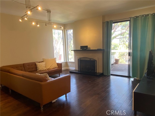 2408 N North Creek Lane, Fullerton CA: https://media.crmls.org/medias/092a7bdd-17ad-4be3-88bd-2c9242e56b83.jpg