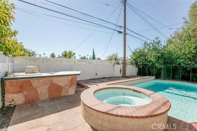 Detail Gallery Image 32 of 38 For 528 Spencer St, Glendale,  CA 91202 - 3 Beds | 2 Baths