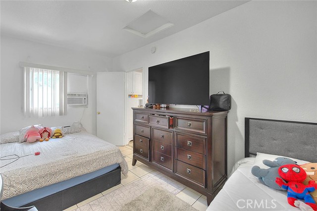 14104 Barrydale Street, La Puente CA: https://media.crmls.org/medias/092b878b-e833-459b-9908-1a4b1f3725df.jpg