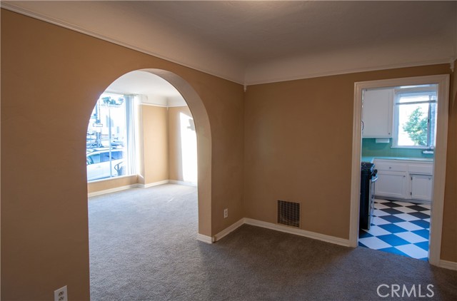 Detail Gallery Image 5 of 20 For 70 Roswell Ave, Long Beach,  CA 90803 - 2 Beds | 1 Baths