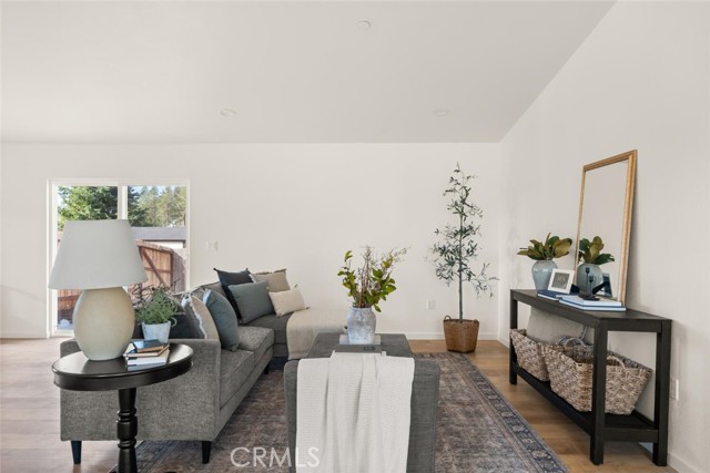 Detail Gallery Image 7 of 33 For 1647 Log Cabin, Paradise,  CA 95969 - 2 Beds | 2 Baths