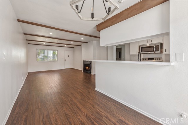 415 S Prospect Avenue, Redondo Beach CA: https://media.crmls.org/medias/092e5f3a-d034-45e9-be95-cc6ce190aa0d.jpg