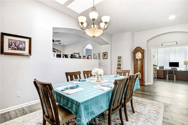 Detail Gallery Image 8 of 49 For 9192 Reserve Dr, Corona,  CA 92883 - 3 Beds | 2 Baths