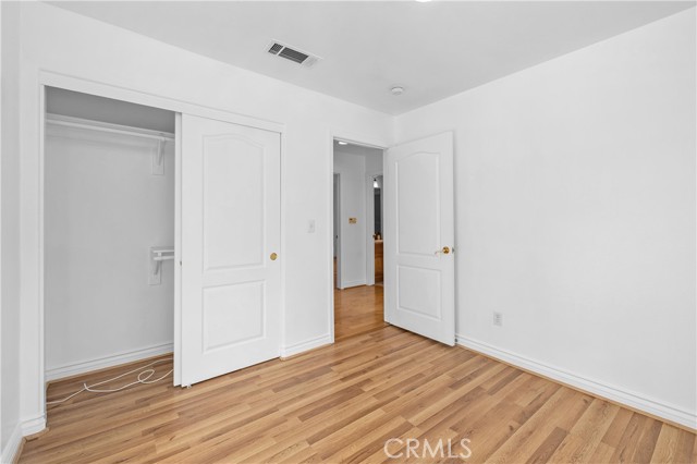 Detail Gallery Image 9 of 39 For 4838 Elmwood #7,  Los Angeles,  CA 90004 - 3 Beds | 3 Baths