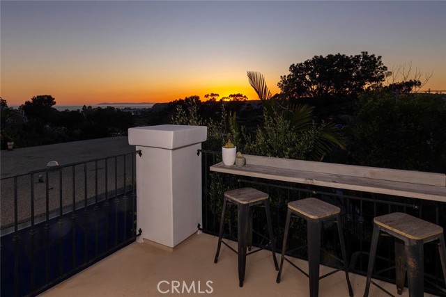 Detail Gallery Image 9 of 35 For 26361 via California, Dana Point,  CA 92624 - 4 Beds | 3/1 Baths