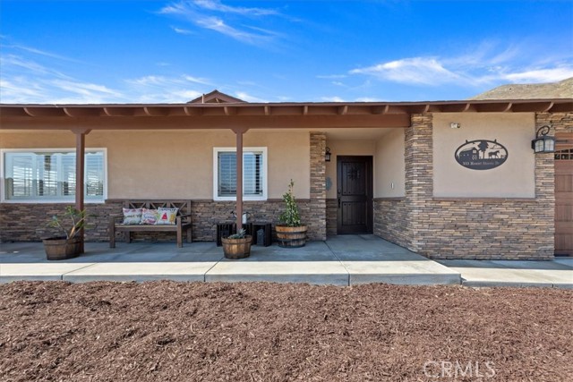 Detail Gallery Image 2 of 33 For 333 Mount Shasta Dr, Norco,  CA 92860 - 3 Beds | 2 Baths