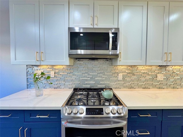 Detail Gallery Image 11 of 49 For 3534 Del Amo Blvd, Torrance,  CA 90503 - 4 Beds | 2/1 Baths