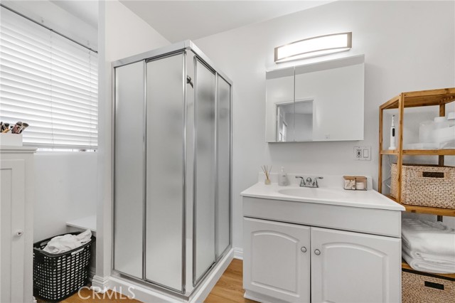2468 Silverstrand Avenue, Hermosa Beach CA: https://media.crmls.org/medias/09301a32-bc17-4683-85c3-27a00bfe70f7.jpg