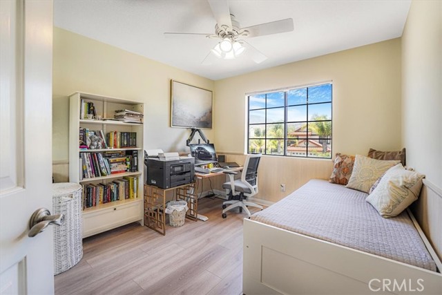 3931 Cottonwood Grove Trail, Calabasas CA: https://media.crmls.org/medias/09302647-40d8-4814-a6b6-ceb624b292ce.jpg