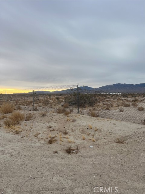 Detail Gallery Image 2 of 6 For 7 Rodeo Rd, Lucerne Valley,  CA 92356 - – Beds | – Baths