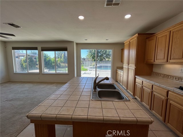 Detail Gallery Image 13 of 39 For 9770 Heatherhearst Dr, Chowchilla,  CA 93610 - 3 Beds | 2 Baths