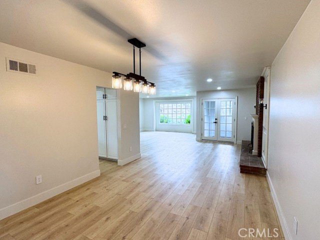 20591 Celtic Street, Chatsworth CA: https://media.crmls.org/medias/0930d997-d086-4f98-8862-6f70bc1fe21c.jpg