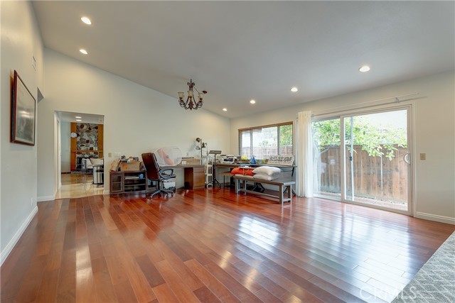 Detail Gallery Image 2 of 21 For 32 Blazing Star, Irvine,  CA 92604 - 5 Beds | 4 Baths