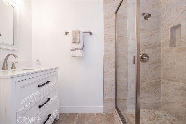 Detail Gallery Image 26 of 43 For 11357 Yolanda Ave, Porter Ranch,  CA 91326 - 5 Beds | 3 Baths