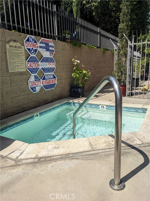 11162 CAMARILLO ST # 404, Other - See Remarks, California 91602, 2 Bedrooms Bedrooms, ,1 BathroomBathrooms,Residential Lease,For Rent,11162 CAMARILLO ST # 404,CRSR24234985