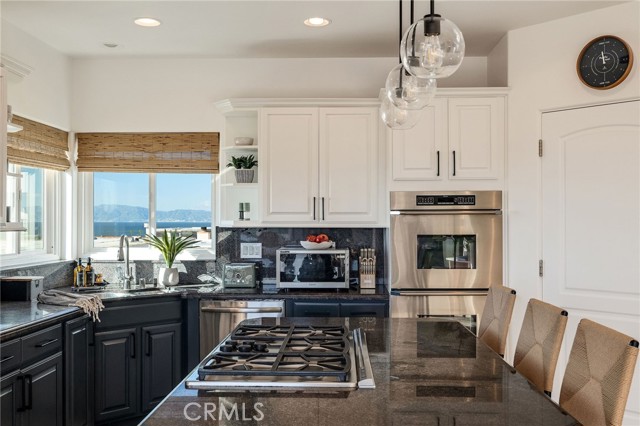 Detail Gallery Image 25 of 66 For 229 23rd, Manhattan Beach,  CA 90266 - 3 Beds | 4 Baths