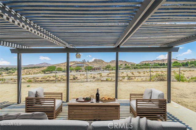 Detail Gallery Image 17 of 20 For 16509 Mackennas Gold Ave, Palmdale,  CA 93591 - 3 Beds | 2 Baths