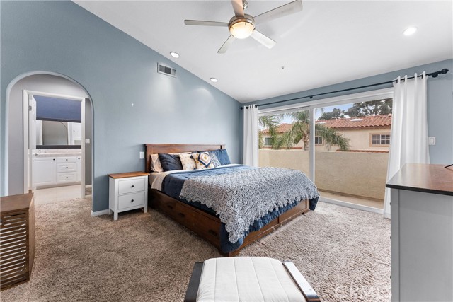 Detail Gallery Image 21 of 38 For 4700 Warner Avenue #112,  Huntington Beach,  CA 92649 - 3 Beds | 2/1 Baths