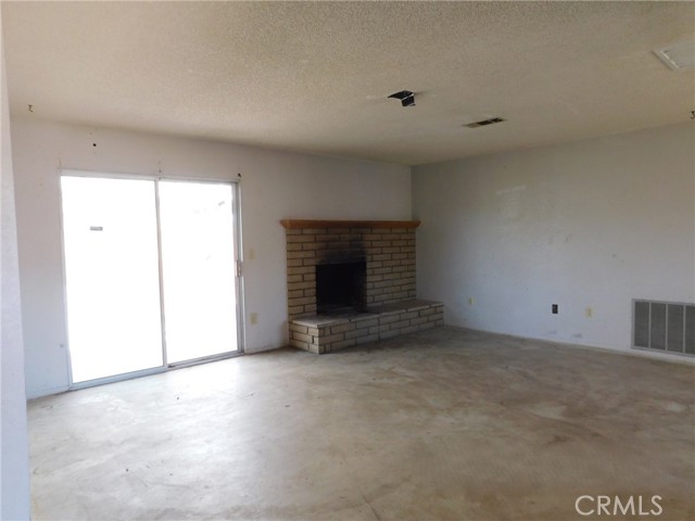 Detail Gallery Image 4 of 24 For 71762 El Paseo, Twentynine Palms,  CA 92277 - 3 Beds | 2 Baths