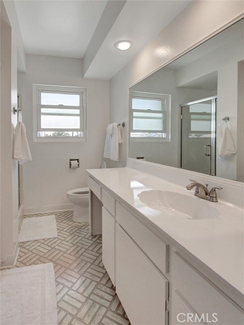 Detail Gallery Image 15 of 21 For 8271 Cape Horn Dr, Huntington Beach,  CA 92646 - 2 Beds | 1/1 Baths