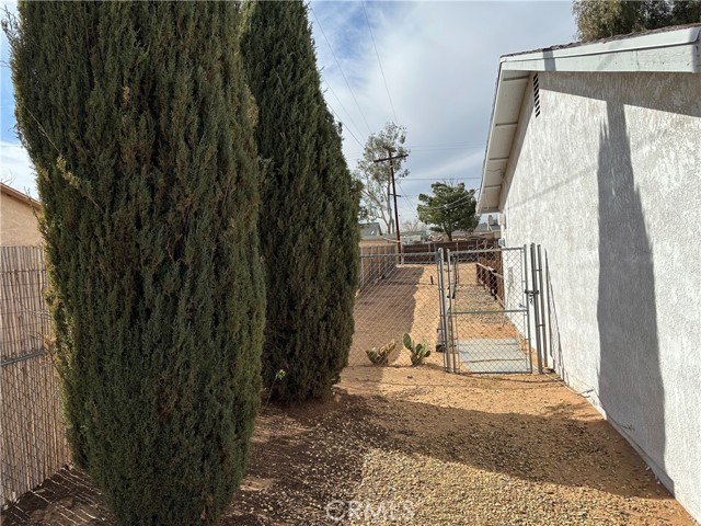 11780 Jamacha Road, Apple Valley CA: https://media.crmls.org/medias/09344653-f1af-4e6f-9890-2bda2e0a97b2.jpg